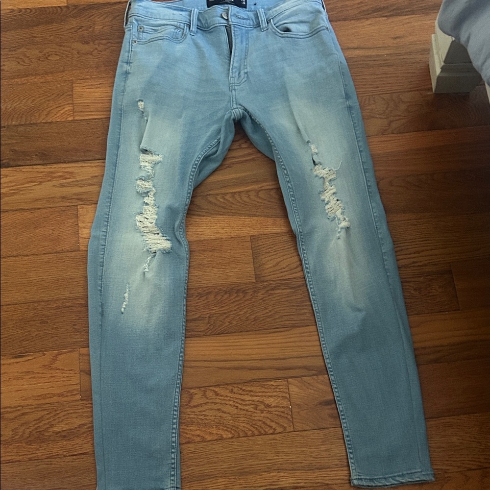 Hollister Men's Light Blue Ripped Skinny Jeans